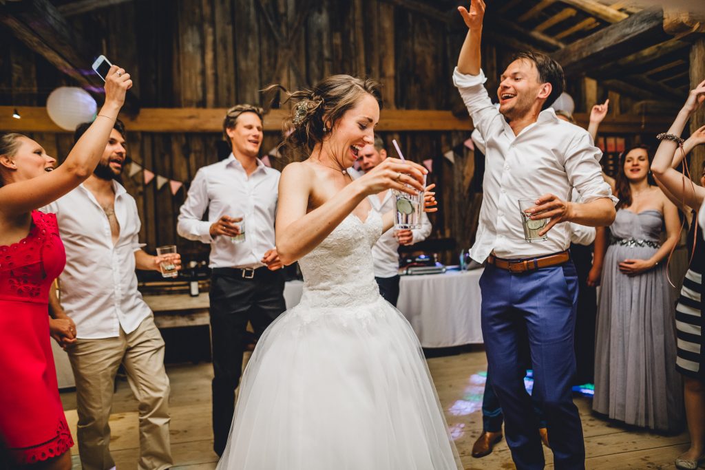 Sarah_Töpperwien_Hochzeitsfotograf_Ruhrgebiet_Party