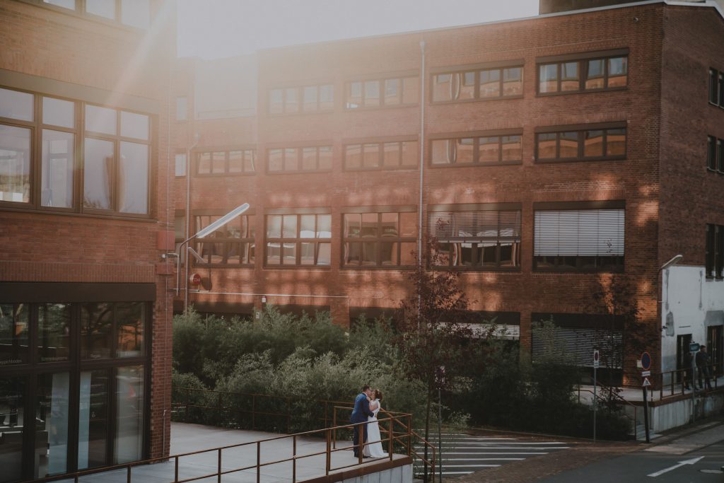 Sarah_Töpperwien_Hochzeitsfotograf_Düsseldorf_Industrial